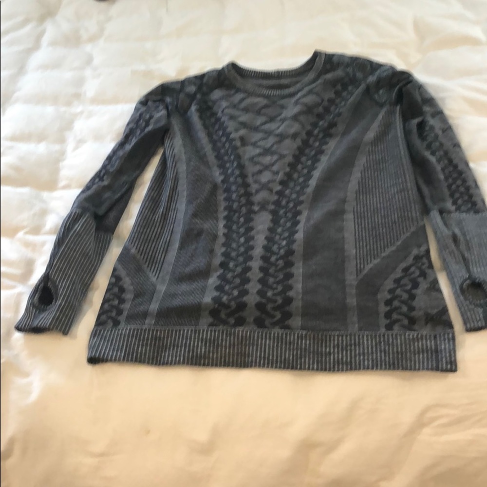 Lululemon long sleeve top